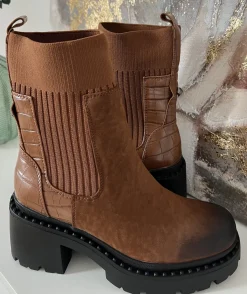 La boutique de Lilie BOTTINES LAURIE> Boots & Bottes