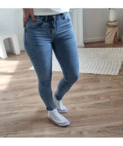 La boutique de Lilie BIVINA> Jeans / Pantalons
