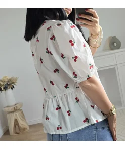 La boutique de Lilie BLOUSE CERISE> Tops / Blouses