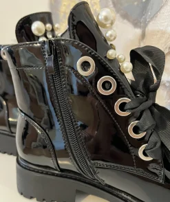 La boutique de Lilie BOTTINES DOMINIQUE> Boots & Bottes