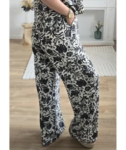 La boutique de Lilie ENSEMBLE BELLA> Tops / Blouses|Jeans / Pantalons