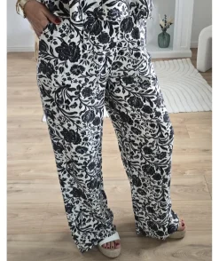 La boutique de Lilie ENSEMBLE BELLA> Tops / Blouses|Jeans / Pantalons