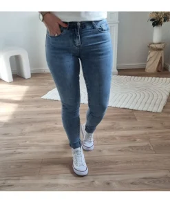 La boutique de Lilie BIVINA> Jeans / Pantalons