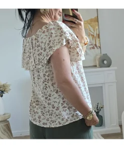 La boutique de Lilie TOP LAMINE> Tops / Blouses
